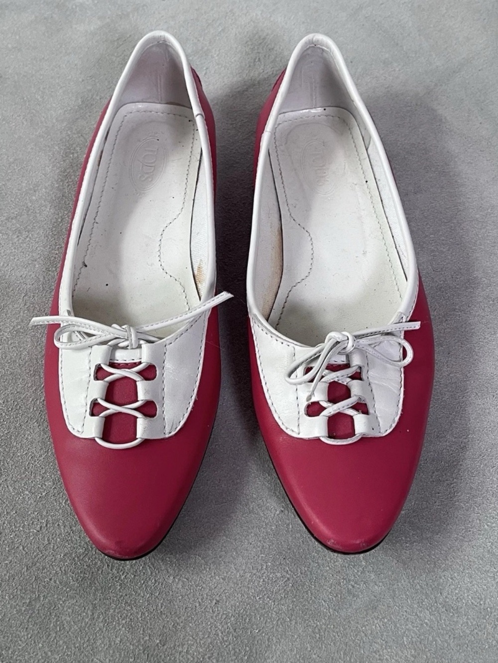 Vintage Tods Flats Size IT37 US 7 Pink White Leather Almond Toe Lace Up